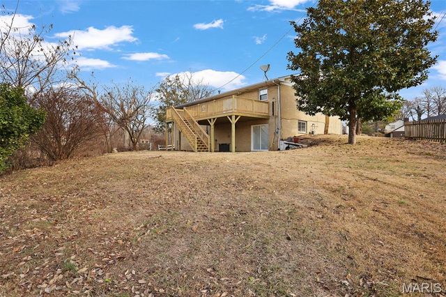 46 W Beacon Hill Road, Fairview Heights, IL 62208