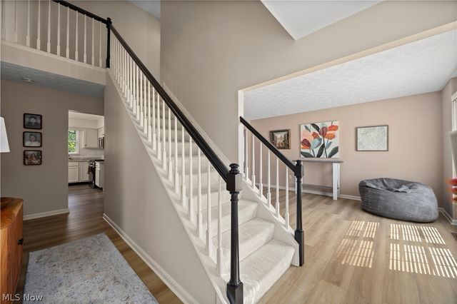 945 Red Tailed Lane, Amherst, OH 44001