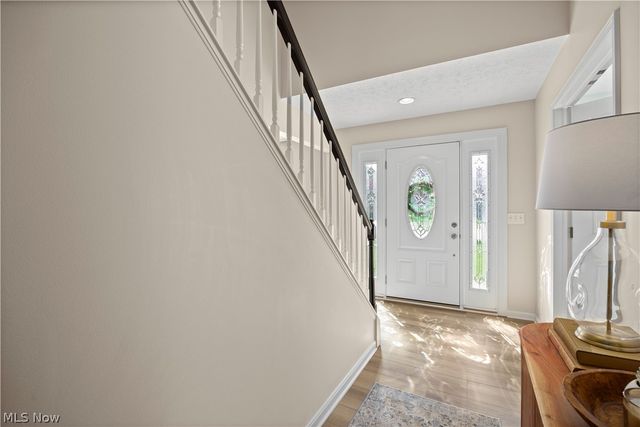 945 Red Tailed Lane, Amherst, OH 44001
