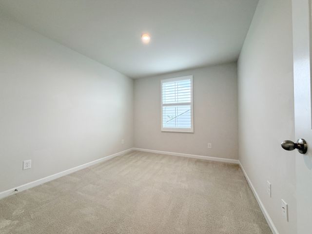 325 Heritage Ave, Gallatin, TN 37066