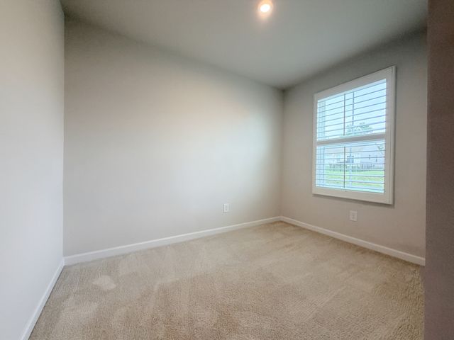 325 Heritage Ave, Gallatin, TN 37066