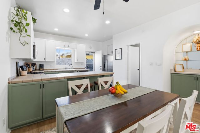 856 W Beach Avenue 16, Inglewood, CA 90302