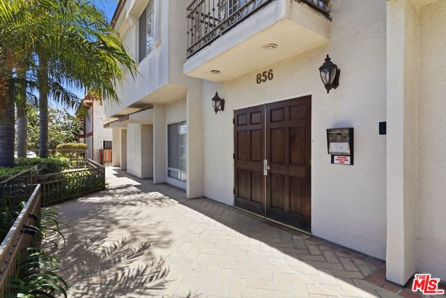 856 W Beach Avenue 16, Inglewood, CA 90302