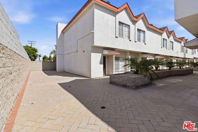 856 W Beach Avenue 16, Inglewood, CA 90302