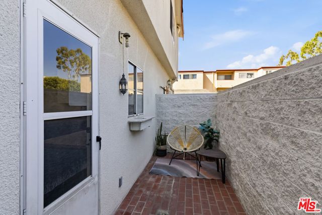 856 W Beach Avenue 16, Inglewood, CA 90302