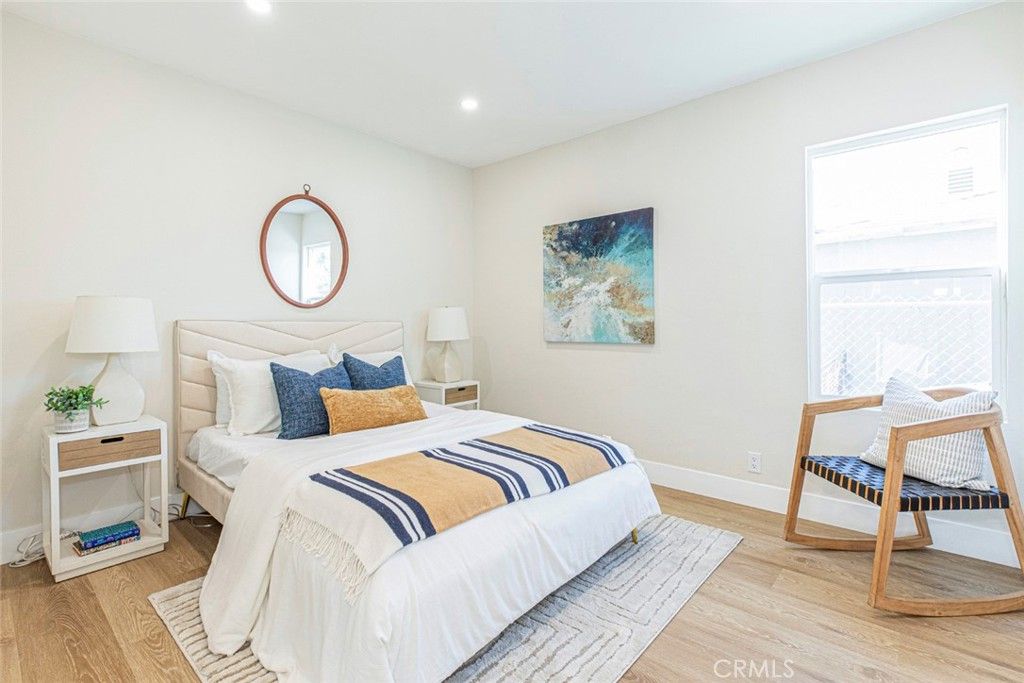 Image 24 of property listing at 8881 Morehart Avenue, Sun Valley, CA 91352