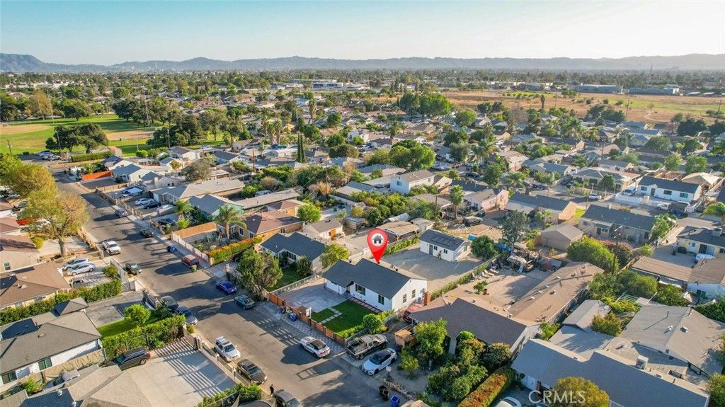 Image 41 of property listing at 8881 Morehart Avenue, Sun Valley, CA 91352