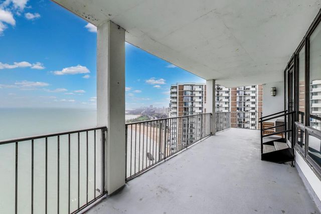 940 W Glenlake Avenue 19C, Chicago, IL 60660