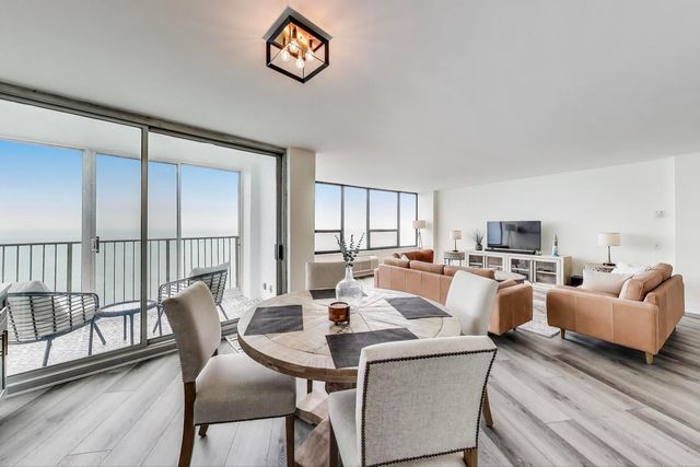 940 W Glenlake Avenue 19C, Chicago, IL 60660