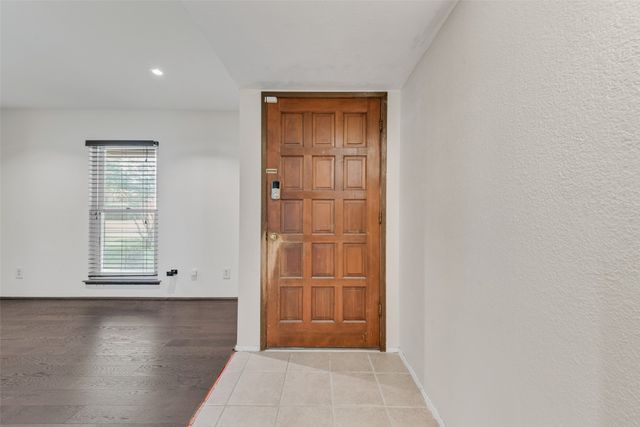 8515 Baumgarten Drive, Dallas, TX 75228