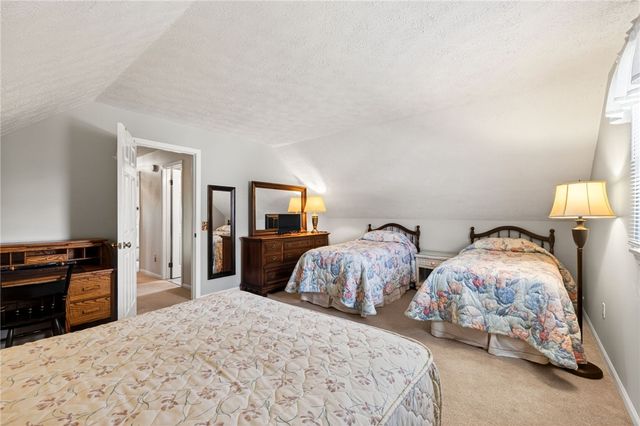 11 Pen-Web Park, Penfield, NY 14580