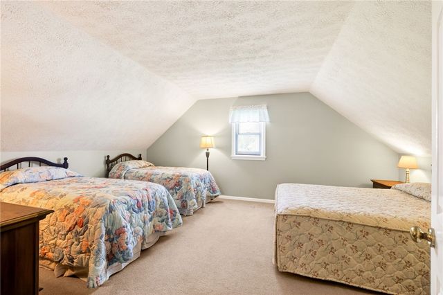 11 Pen-Web Park, Penfield, NY 14580