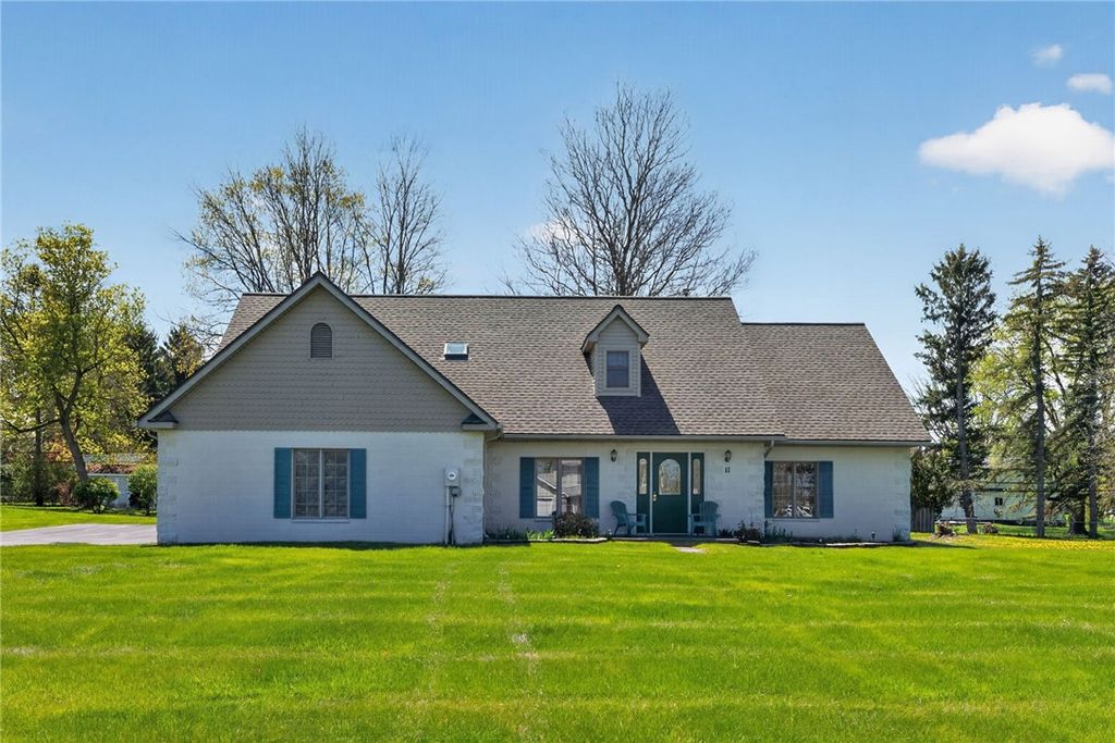 11 Pen-Web Park, Penfield, NY 14580