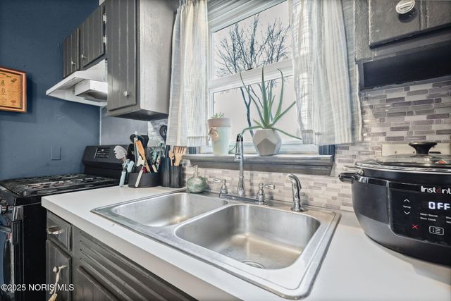 20210 Oak Street, Weston, OH 43569