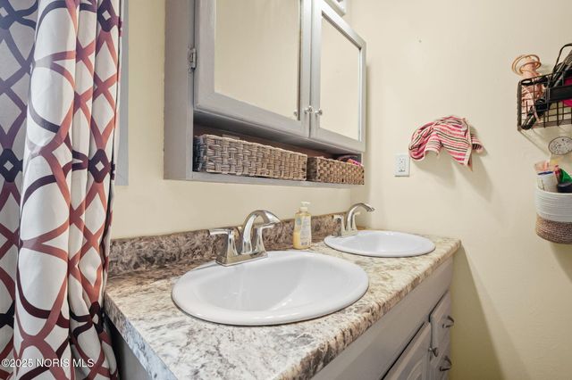 20210 Oak Street, Weston, OH 43569