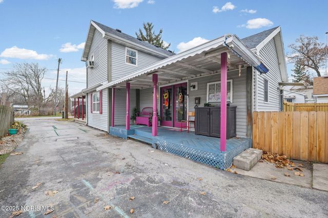 20210 Oak Street, Weston, OH 43569