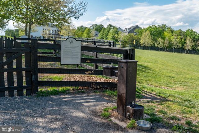 23421 BALD CYPRESS LN, Aldie, VA 20105