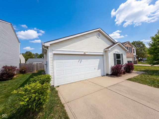 6747 Waverhill Drive, Indianapolis, IN 46217