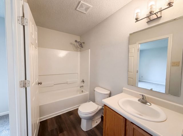 6747 Waverhill Drive, Indianapolis, IN 46217