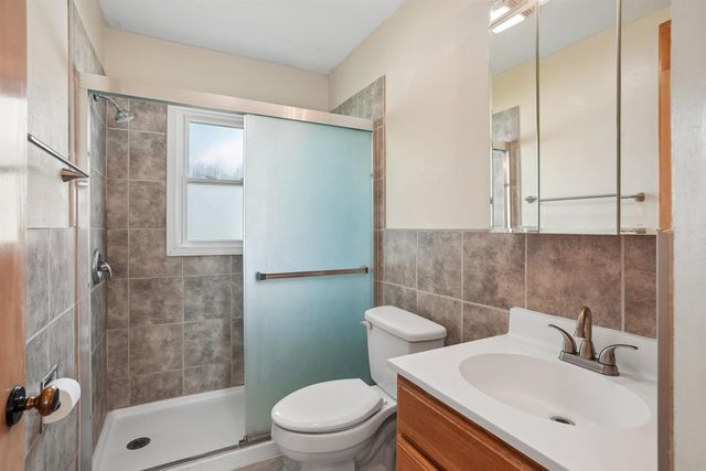 512 Maple Street, Washburn, IA 50702