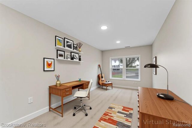 7369 Sweetbriar, West Bloomfield, MI 48324