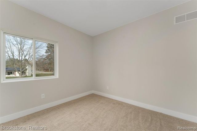 7369 Sweetbriar, West Bloomfield, MI 48324