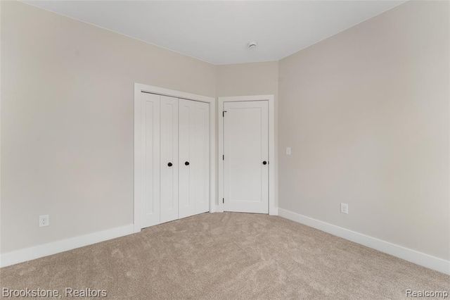 7369 Sweetbriar, West Bloomfield, MI 48324