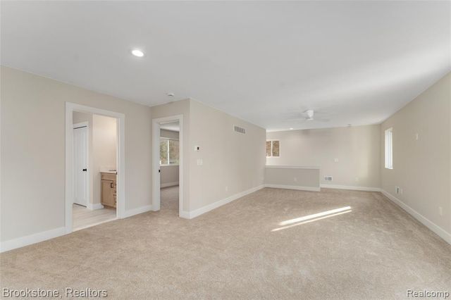 7369 Sweetbriar, West Bloomfield, MI 48324