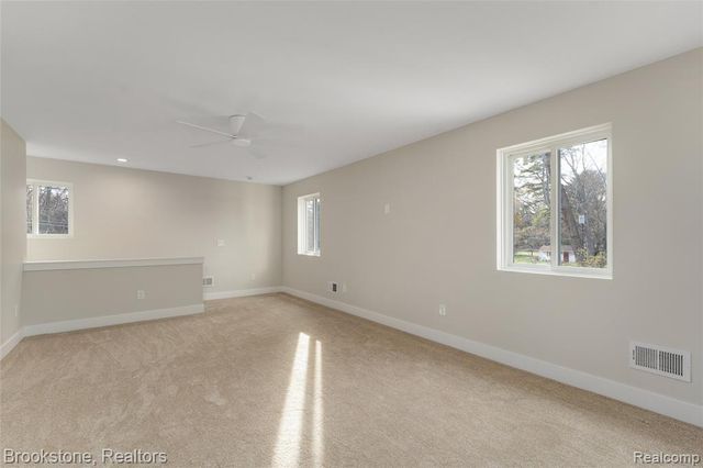 7369 Sweetbriar, West Bloomfield, MI 48324