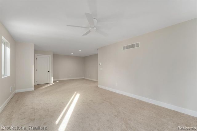 7369 Sweetbriar, West Bloomfield, MI 48324