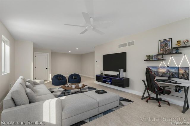 7369 Sweetbriar, West Bloomfield, MI 48324