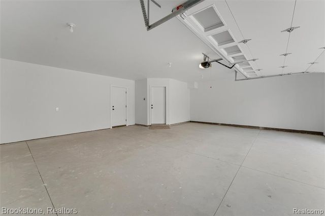 7369 Sweetbriar, West Bloomfield, MI 48324