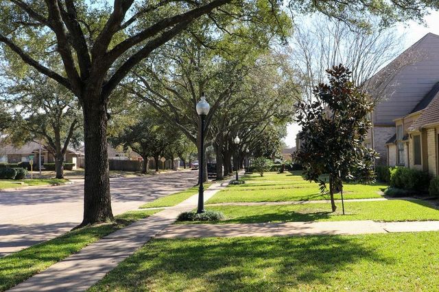 6685 Kentwick Dr 2-10, Houston, TX 77084