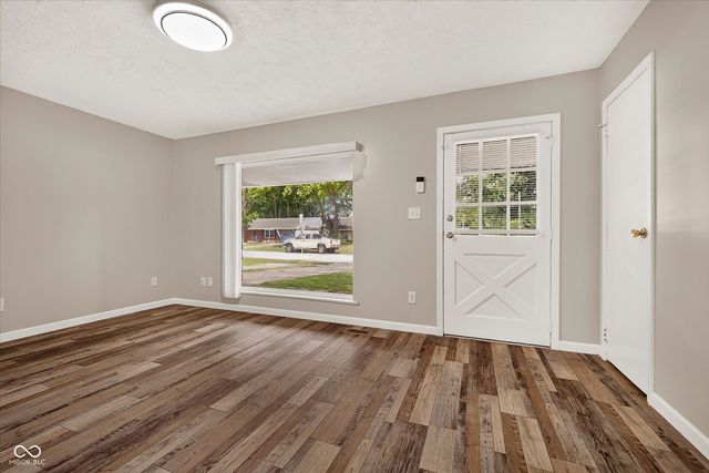 1112 Walton Drive, Plainfield, IN 46168