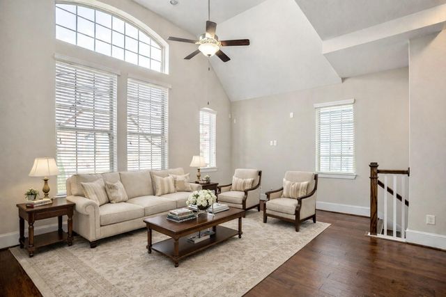 11005 Acorn Falls Drive, Houston, TX 77043