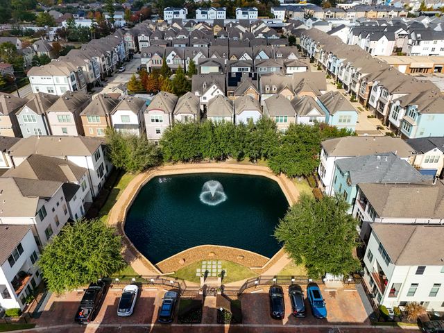 11005 Acorn Falls Drive, Houston, TX 77043