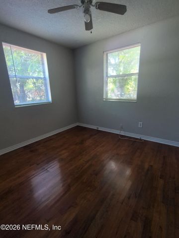 3350 SUNNYBROOK Avenue N, Jacksonville, FL 32254