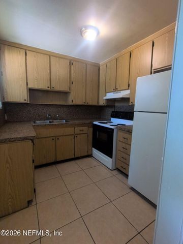 3350 SUNNYBROOK Avenue N, Jacksonville, FL 32254