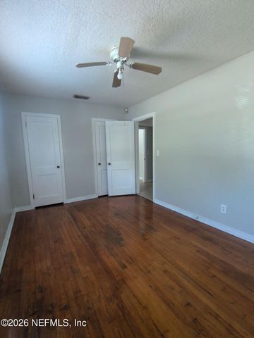 3350 SUNNYBROOK Avenue N, Jacksonville, FL 32254