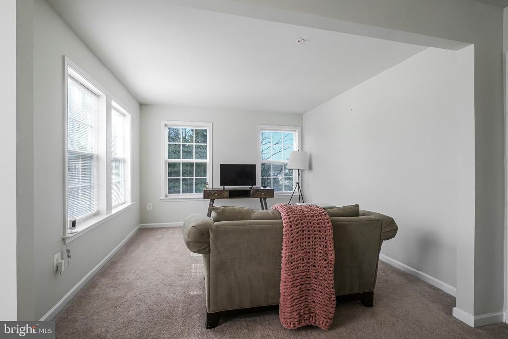 Image 12 of property listing at 9805 KILDORE WAY, Fort Washington, MD 20744