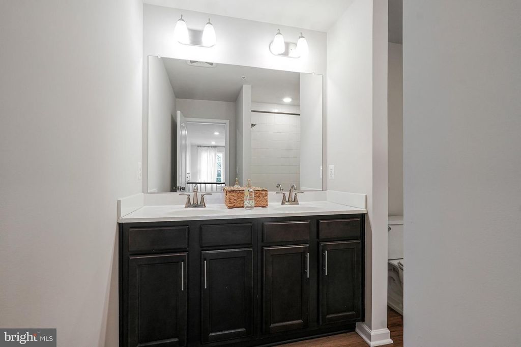 Image 18 of property listing at 9805 KILDORE WAY, Fort Washington, MD 20744