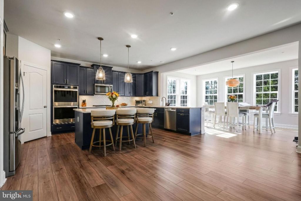 Image 2 of property listing at 9805 KILDORE WAY, Fort Washington, MD 20744