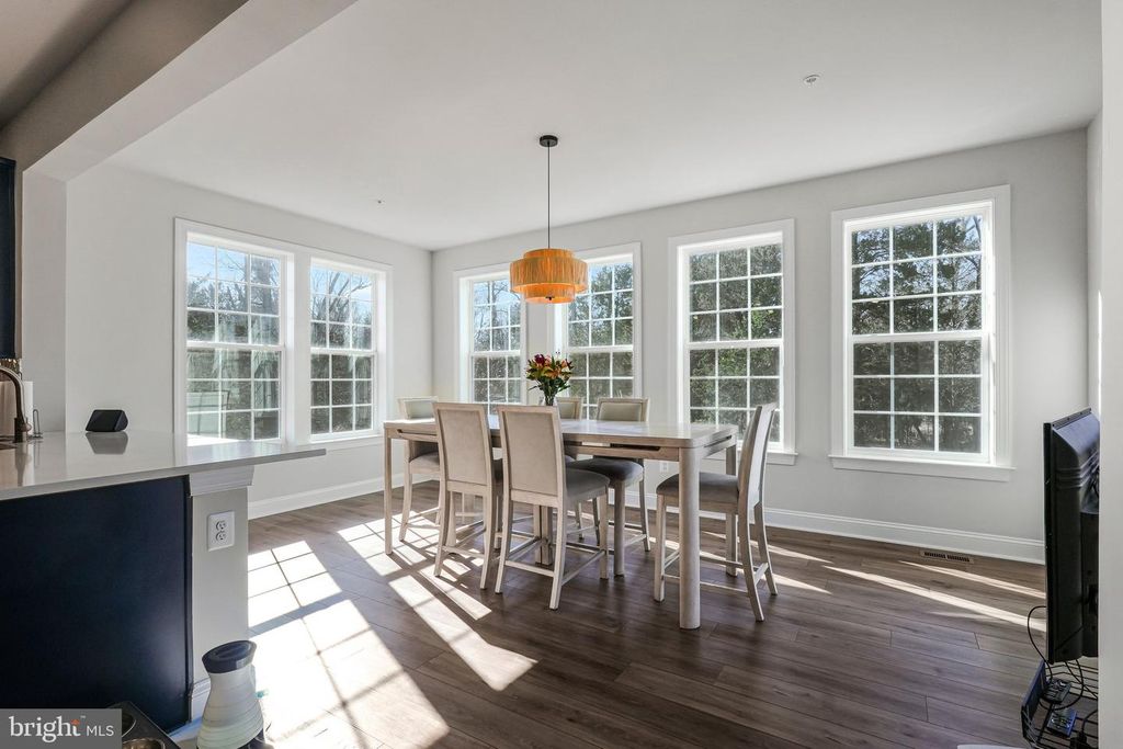 Image 7 of property listing at 9805 KILDORE WAY, Fort Washington, MD 20744