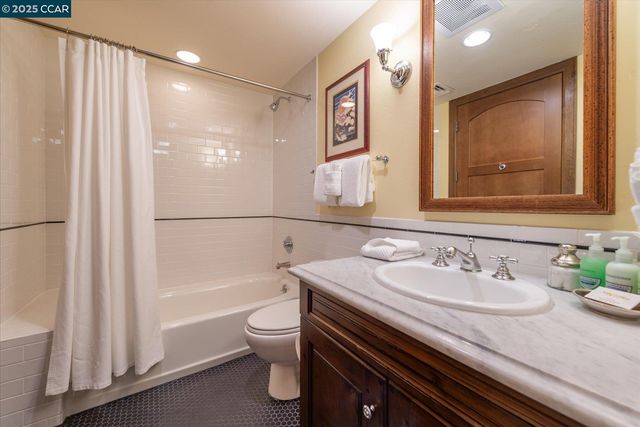 6750 North Lake Blvd 3B, Tahoe Vista, CA 96148