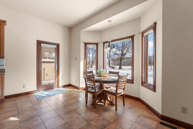 2651 Woodbine Drive, Valparaiso, IN 46383