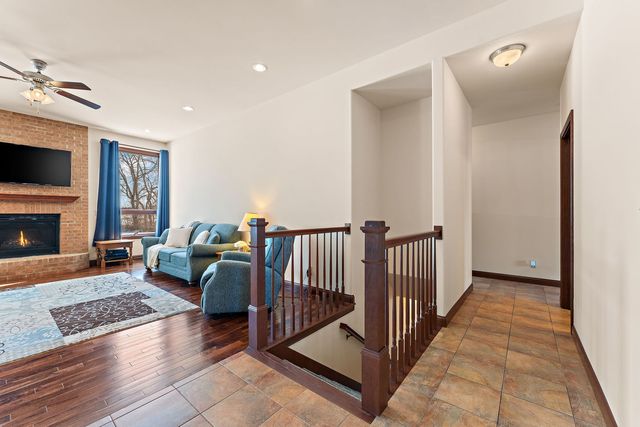 2651 Woodbine Drive, Valparaiso, IN 46383