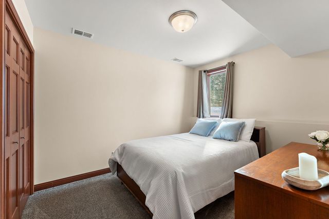 2651 Woodbine Drive, Valparaiso, IN 46383