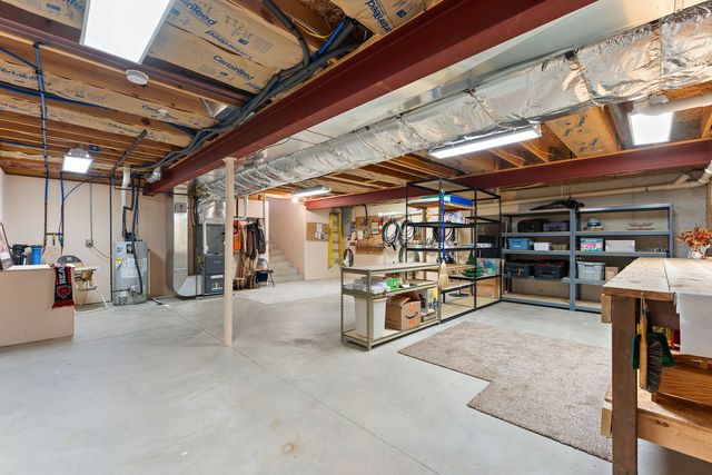 2651 Woodbine Drive, Valparaiso, IN 46383