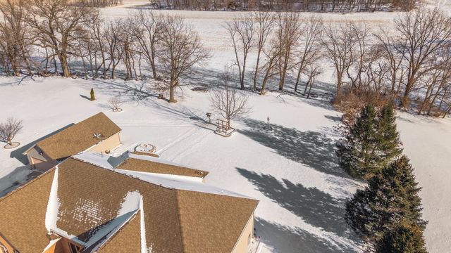 2651 Woodbine Drive, Valparaiso, IN 46383