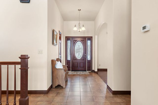 2651 Woodbine Drive, Valparaiso, IN 46383